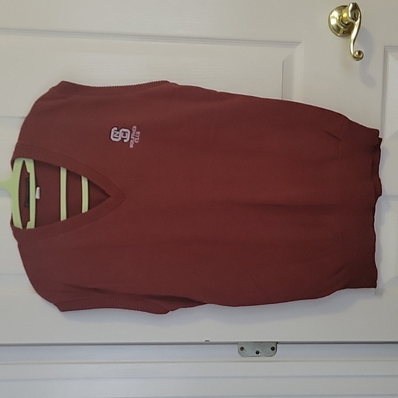 Vest - Picture 1 of 4